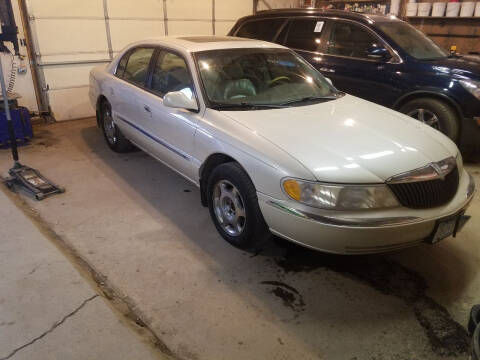 2000 Lincoln Continental for sale at B&M Auto Sales and Service LLP in Marion SD