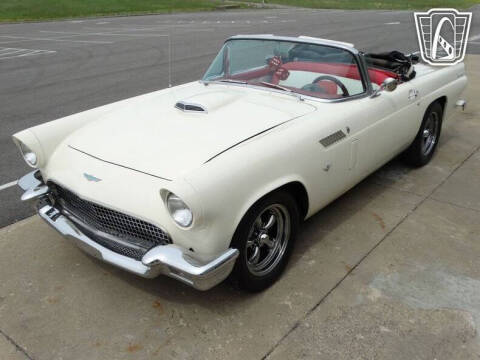 1956 Ford Thunderbird
