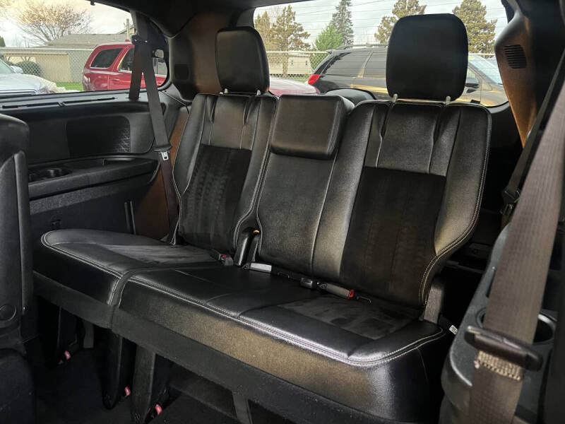 2014 Dodge Grand Caravan SXT 30th Anniversary