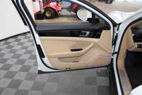 2017 Porsche Panamera