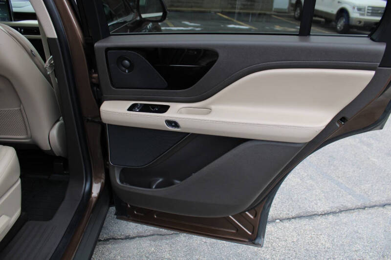 2022 Lincoln Aviator Reserve