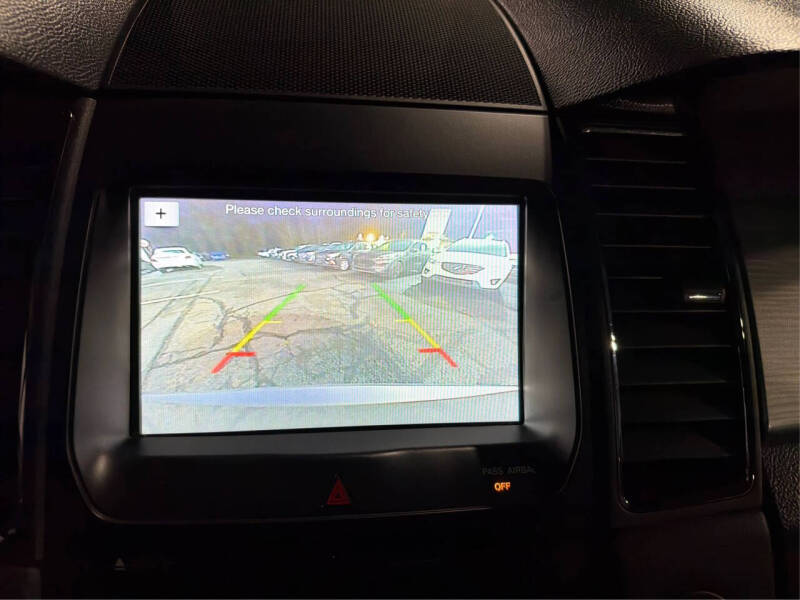 2017 Ford Taurus SEL