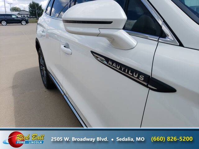 2022 Lincoln Nautilus Reserve