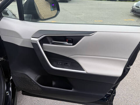 2019 Toyota RAV4 Hybrid XLE