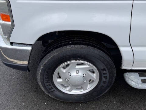 2011 Ford E-Series E-250
