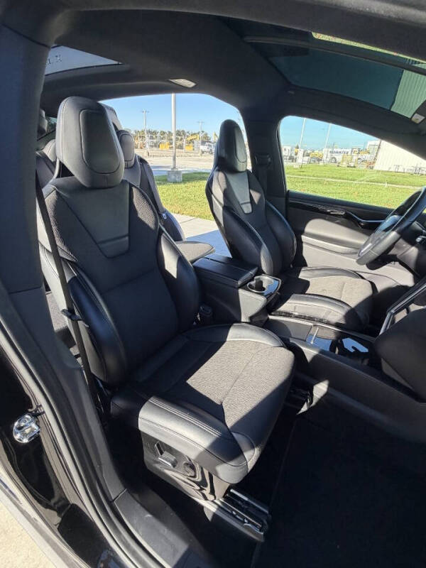 2017 Tesla Model X 90D