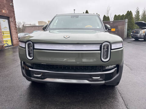 2023 Rivian R1S Launch Edition