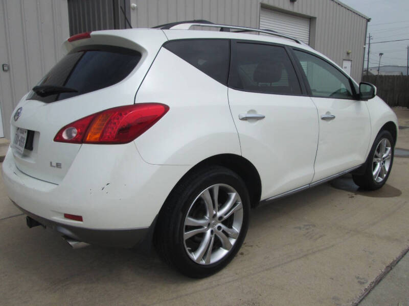 2010 Nissan Murano LE