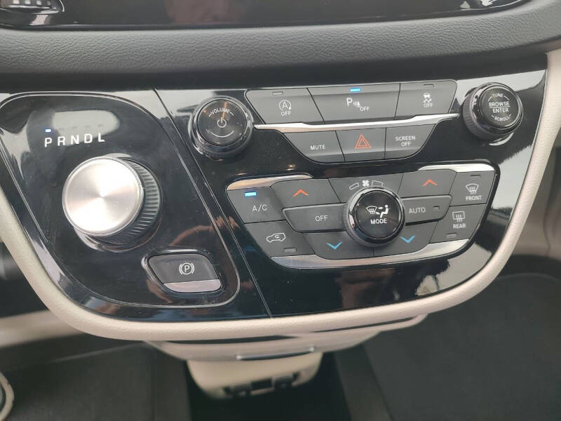 2019 Chrysler Pacifica Touring L