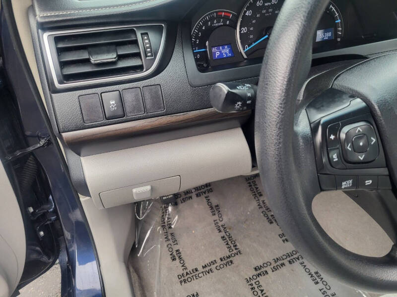 2015 Toyota Camry LE