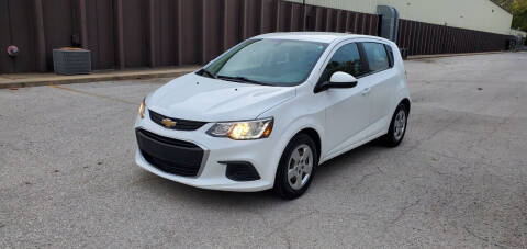 2017 Chevrolet Sonic for sale at EXPRESS MOTORS in Grandview MO