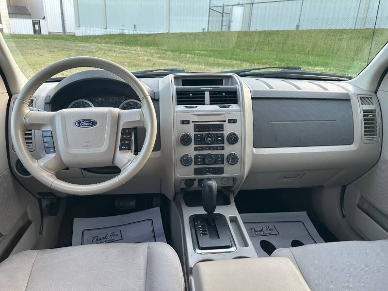 2011 Ford Escape XLT