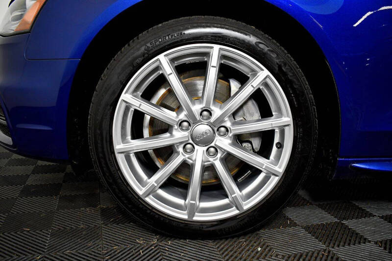 2016 Audi A4 2.0T quattro Premium Plus