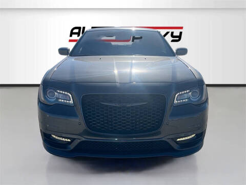 2022 Chrysler 300 Touring L
