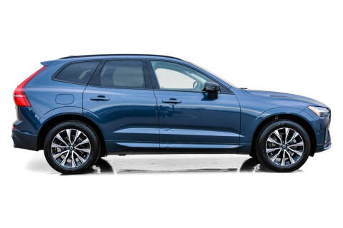2023 Volvo XC60 B5 Plus Dark Theme