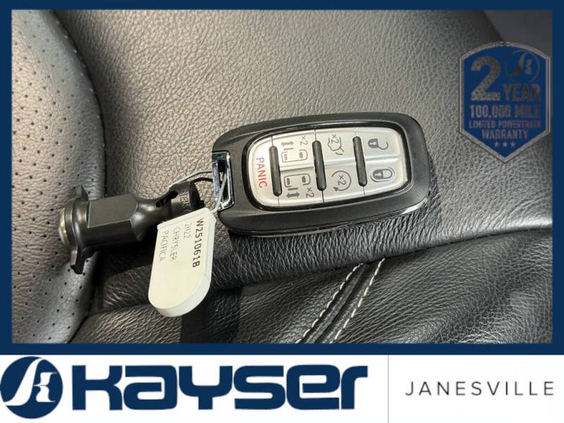 2022 Chrysler Pacifica Touring L