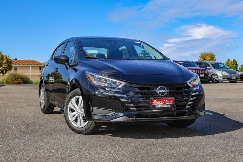 2025 Nissan Versa Sedan S's photo