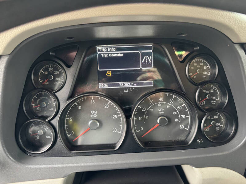 2021 Peterbilt 567