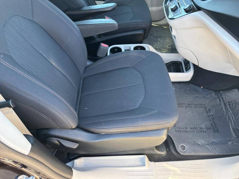2017 Chrysler Pacifica Touring