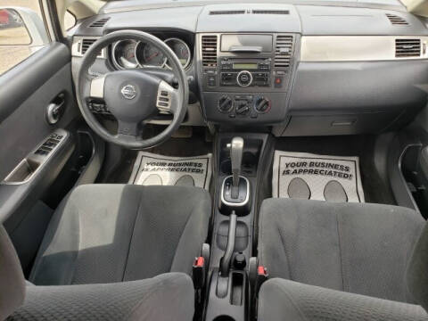 2012 Nissan Versa 1.8 S