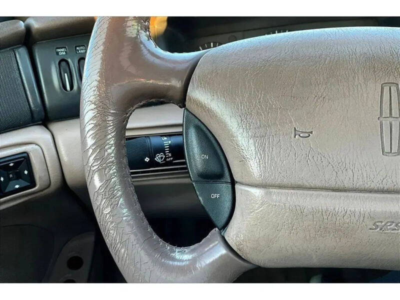 1993 Lincoln Mark VIII