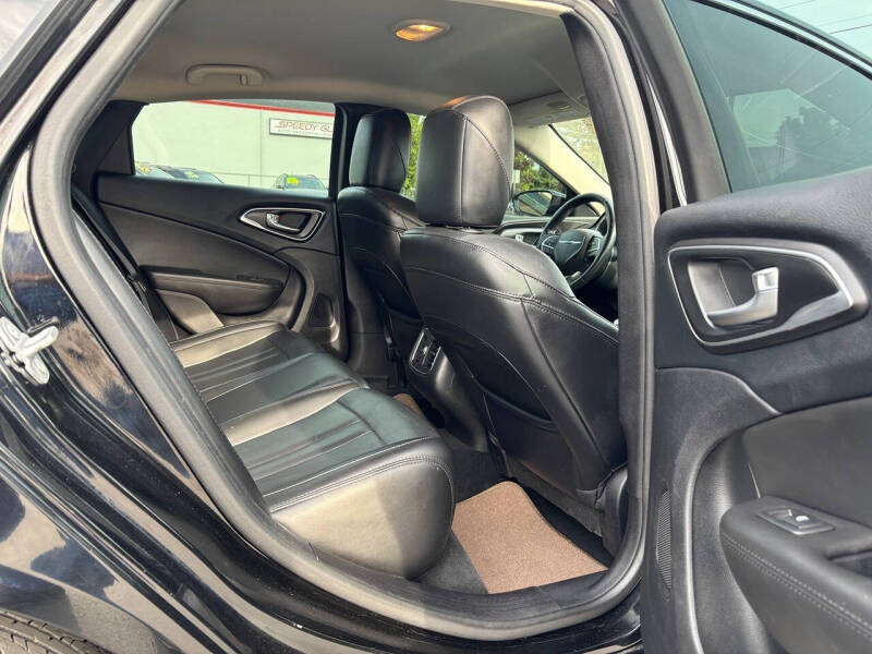 2015 Chrysler 200 C