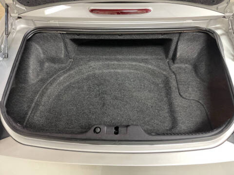 2004 Ford Thunderbird Deluxe