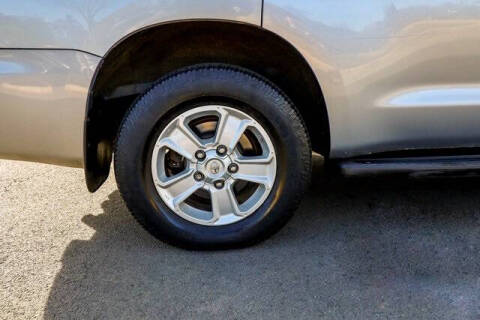 2018 Toyota Sequoia SR5