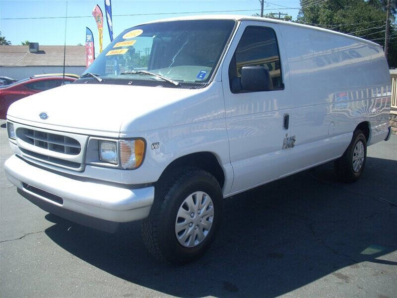 2002 Ford E-Series E-350 SD