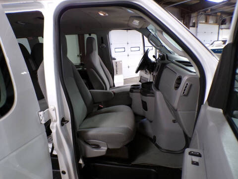 2011 Ford E-Series E-350 SD