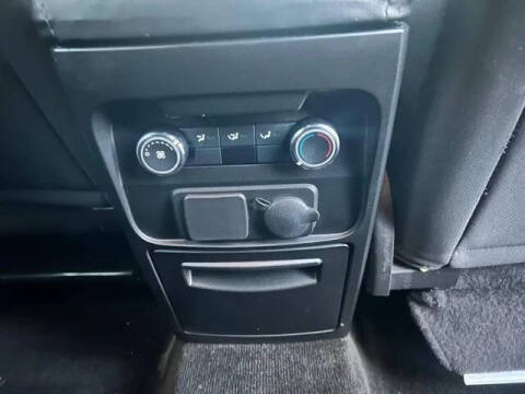 2017 Ford Flex SE