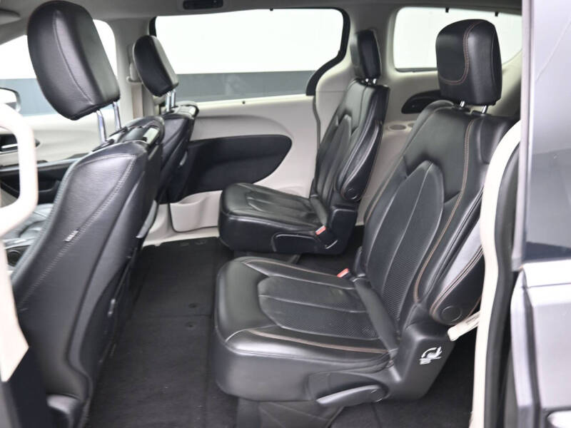 2020 Chrysler Pacifica Touring L Plus