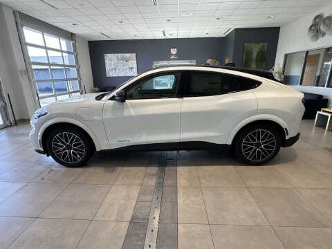 2025 Ford Mustang Mach-E Premium