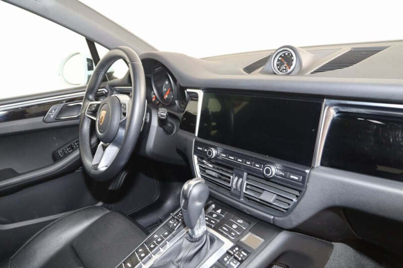 2021 Porsche Macan