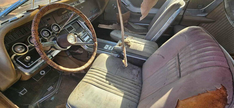 1966 Ford Thunderbird