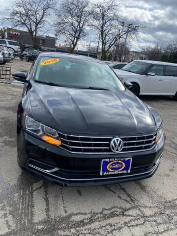 2016 Volkswagen Passat for sale at AutoBank in Chicago IL