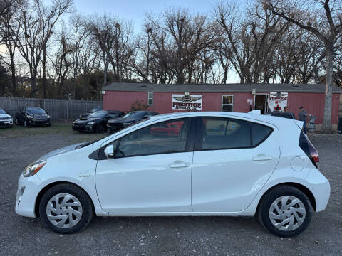 2016 Toyota Prius c Three