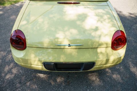 2002 Ford Thunderbird Deluxe