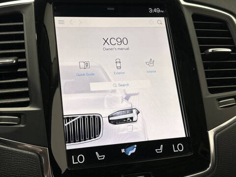 2022 Volvo XC90 T5 Momentum