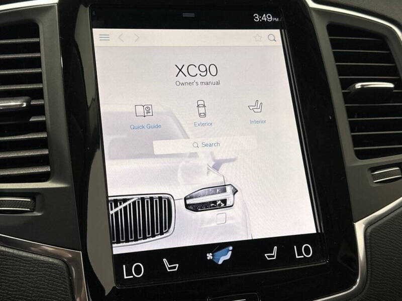 2022 Volvo XC90 T5 Momentum