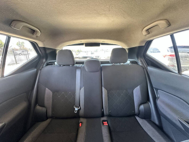 2019 Nissan Kicks S