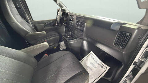 2024 Chevrolet Express 2500