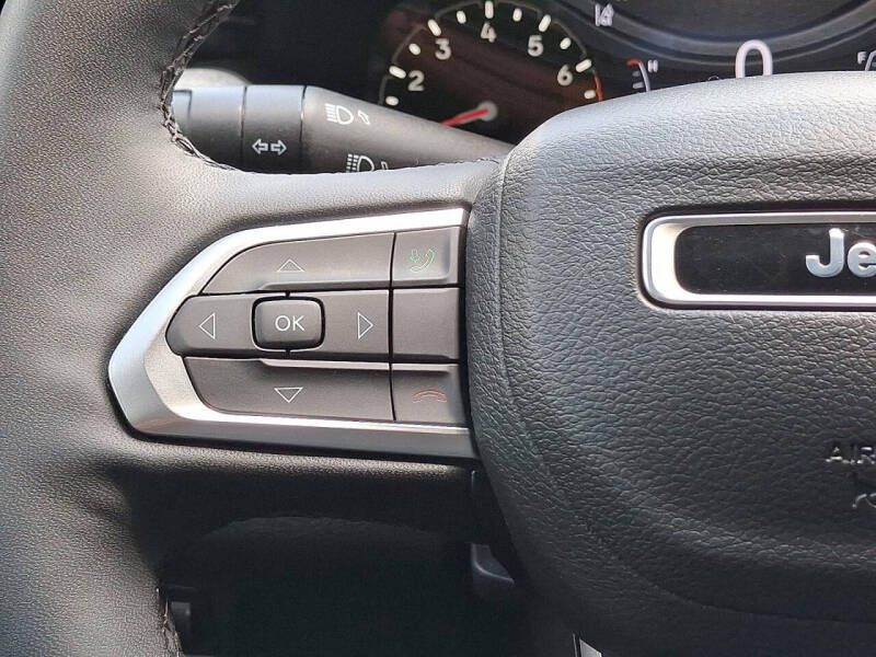 2023 Jeep Compass Latitude Lux