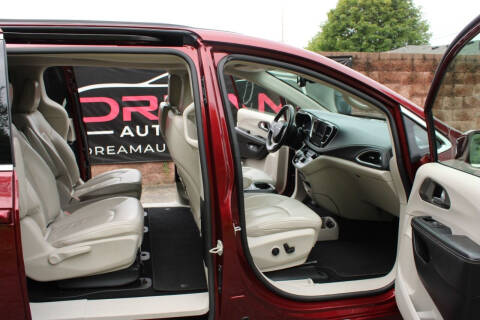 2021 Chrysler Pacifica Hybrid Touring L