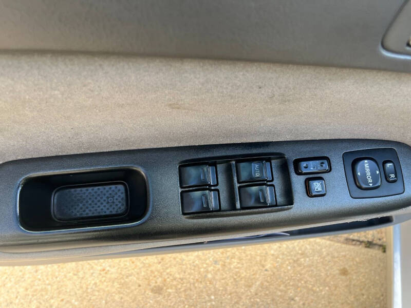 2006 Toyota Camry LE photo 14