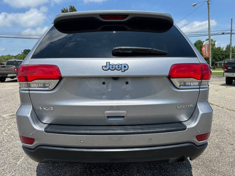 2019 Jeep Grand Cherokee Laredo