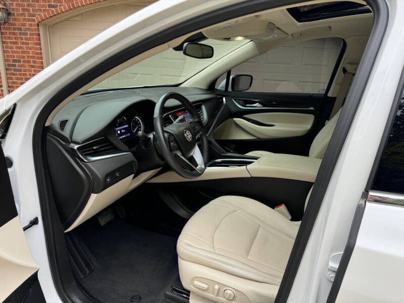 2022 Buick Enclave Essence