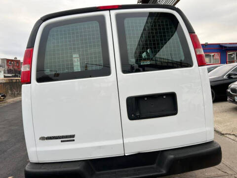 2016 Chevrolet Express 2500