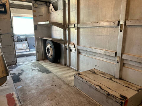 1997 Freightliner MT45 Chassis