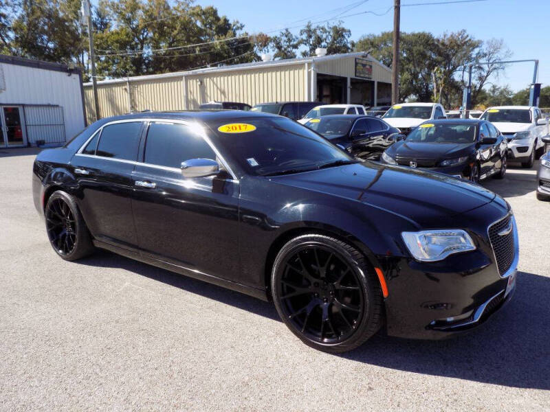 2017 Chrysler 300 C